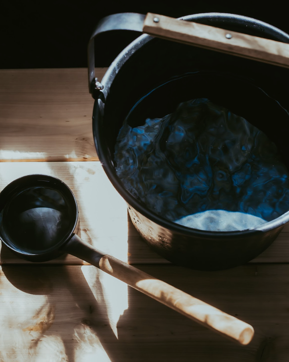 Hammered Steel Sauna Bucket